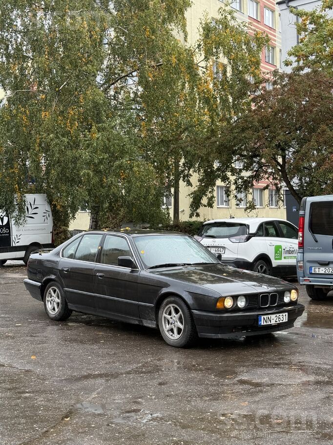 BMW Pārdošanā BMW 520 e34 ar M50 dzinēju. Vizuāli nebū