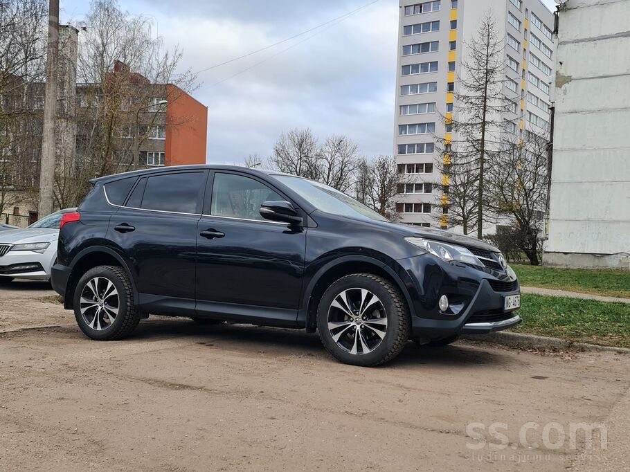 Toyota Продается автомобиль в хорошем состоянии. Техничес