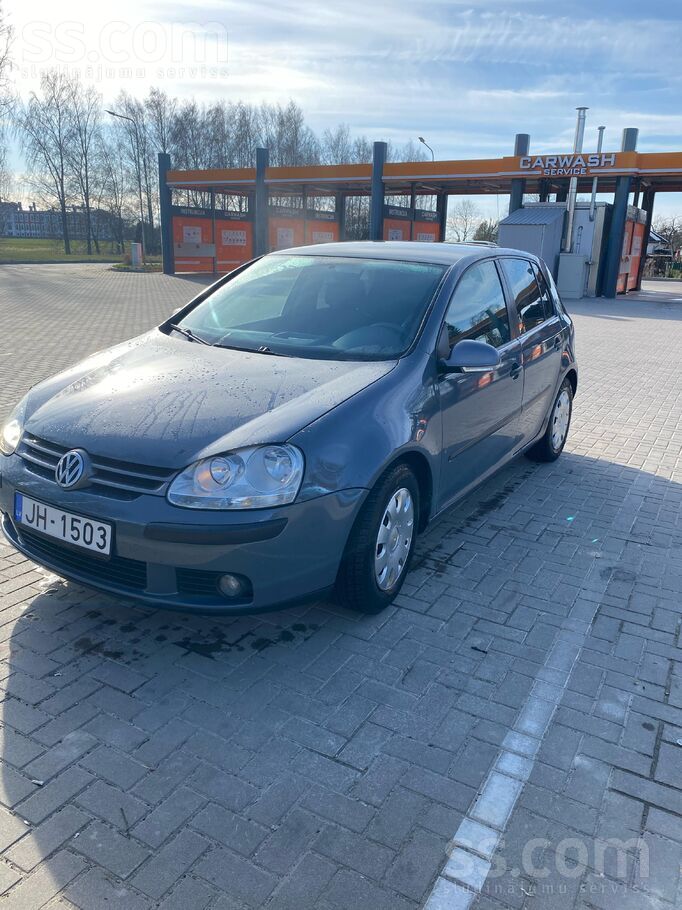 Volkswagen Pārdodās 5golfu. Jauns aklumātors labas vissezonas