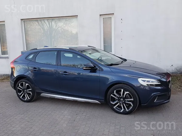 Volvo Volvo V40 Cross Country. Богатая комплектация, авт