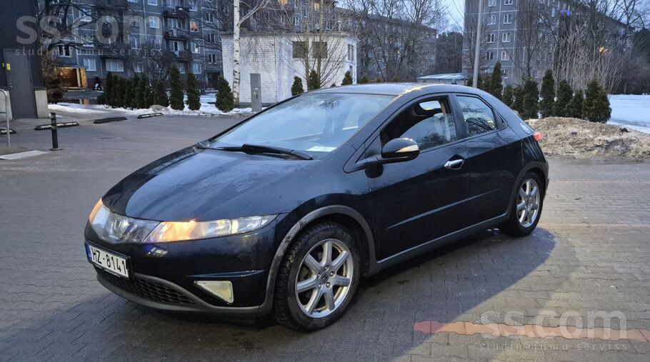 Honda Продаю хорошее авто с проблемой , горит чек с ошиб