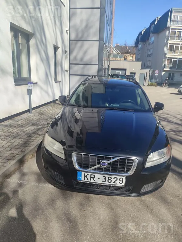 Volvo Авто в хорошем состоянии, не битая. без подводных 