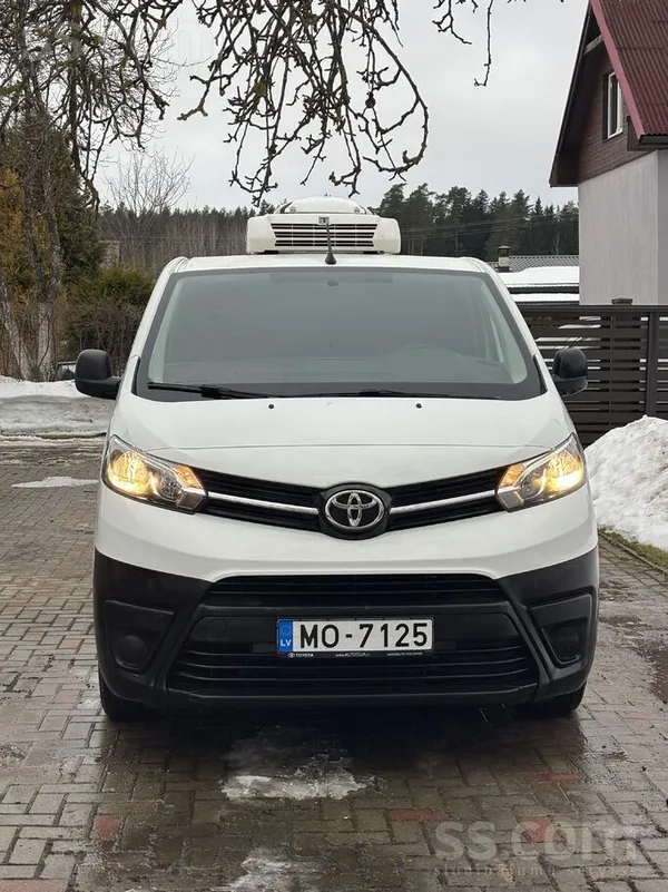 Toyota Pārdod Toyota Proace Long ar Termoking dzesēšanas