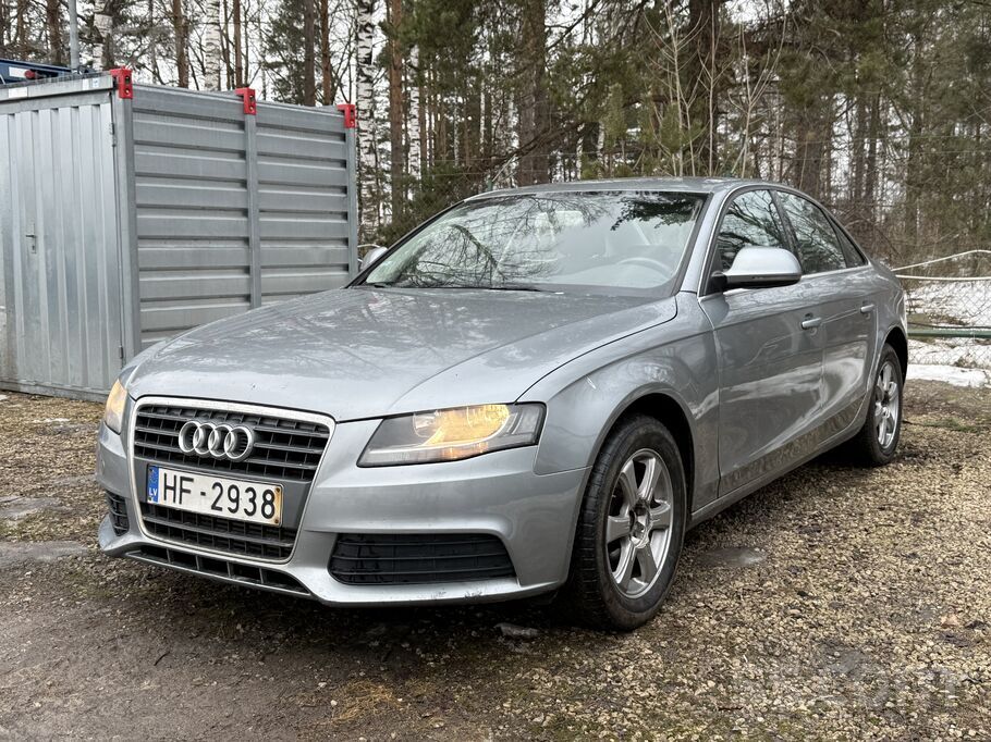 Audi Pārdod Audi A4 Ar tehnisko apskati līdz Septembrim