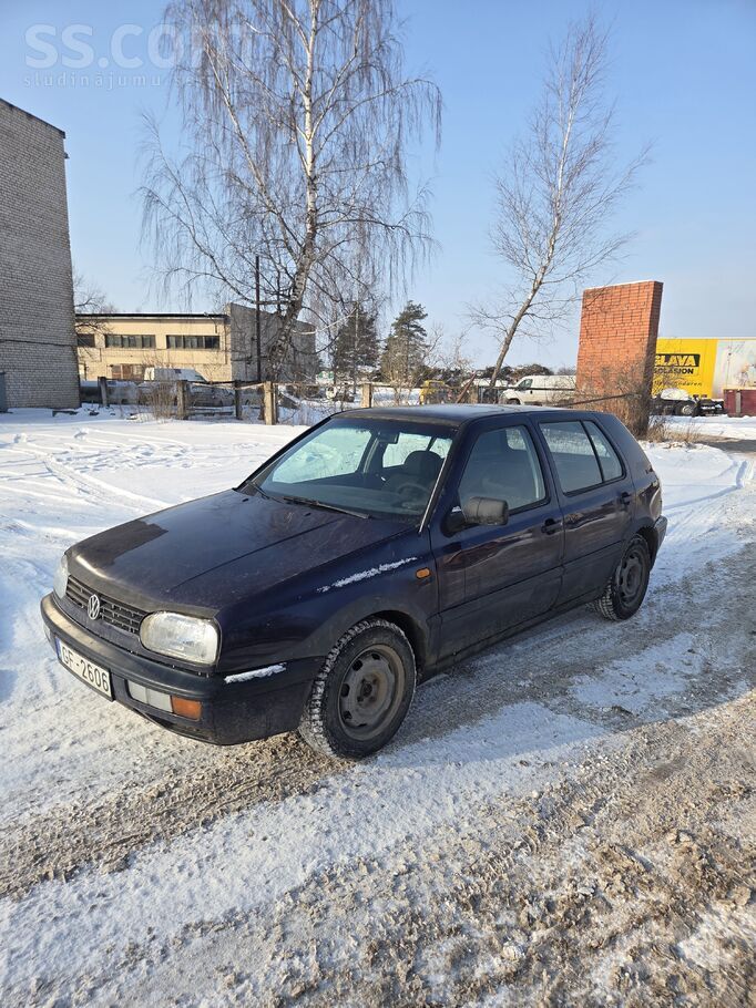 Pārdodas labs darba Auto.
Dzīvi redzējis, bet ar jaunu TA un nomaksātu ceļa