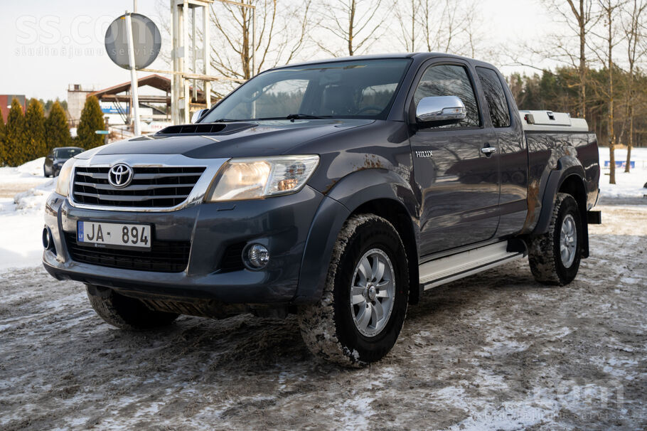 Toyota Toyota Hilux 2.5 Tdi Extra Cab, Cena ar Pvn (9500 