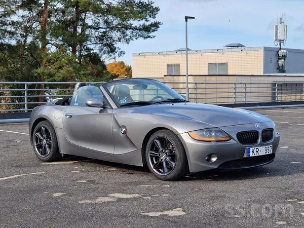 BMW BMW Z4 ar 2.5L 192zs dzinēju (M54B25). Auto ir lab