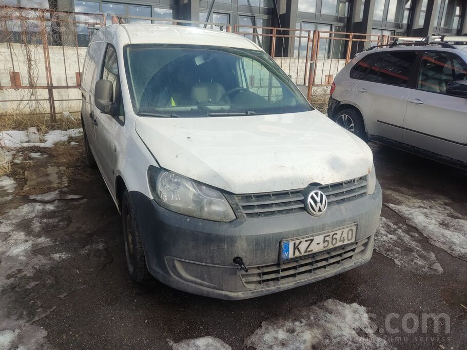 Volkswagen Uzņemums pārdod VW Caddy 2011. gads.
