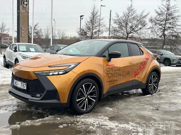 Toyota Toyota C-Hr Hybrid, 2025. gada, 1.8L benzīns, 72 k