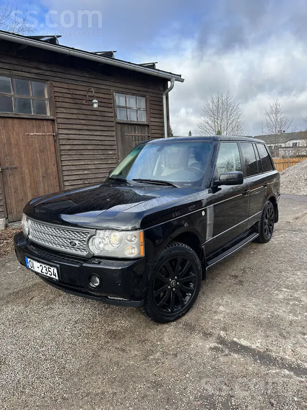 Land-rover Labs melns džips. 3, 6 V8 200kW , R20 diski ar lab