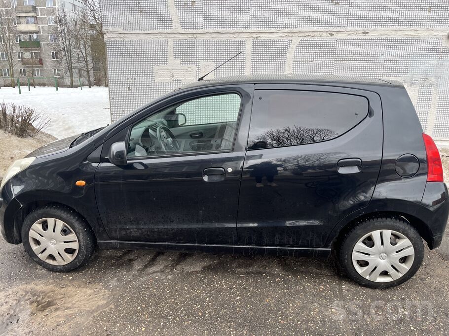 Продаю Nissan Pixo 1.0 бензин 2010 года в хорошем состоянии.
Пробег 158528