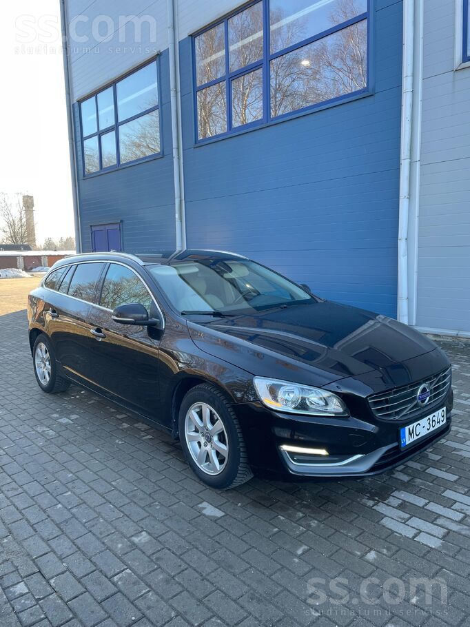 Volvo Pārdodu uzticamu un komfortablu ğimenes auto, ļoti