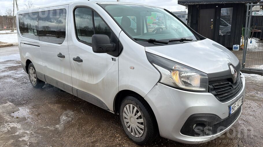 Lēti pārdod Renault trafic garā bāze 1, 6 ar vienu turbīnu , Dizelis 85kW ,