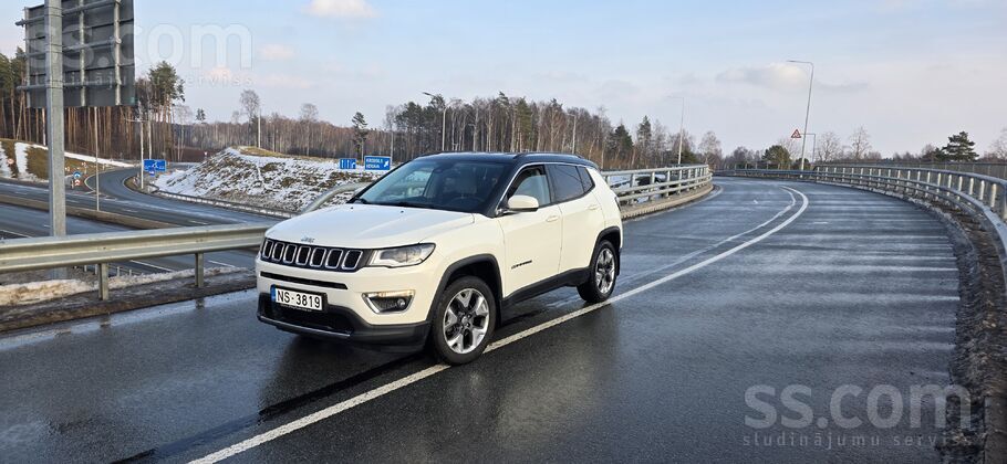 Jeep Compass Limited 4x4 2.0 Diesel (103kW / 140 л. с. ), 2018 год.
Прод