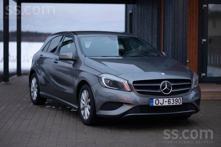 Mercedes Pārdodu elegantu, lieliskā stāvoklī esošu mercedes