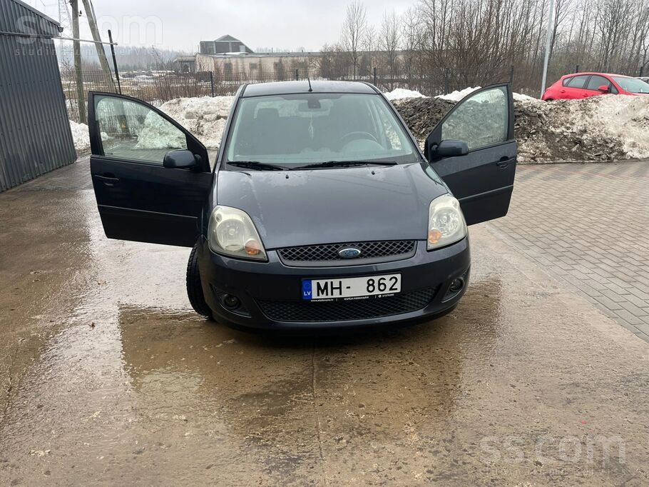 Ford Cena Runājama