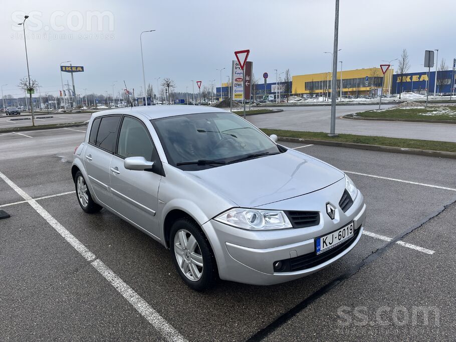 Pārdod Renault Megane – ekonomisks auto ar zemām uzturēšanas izmaksām. 

A