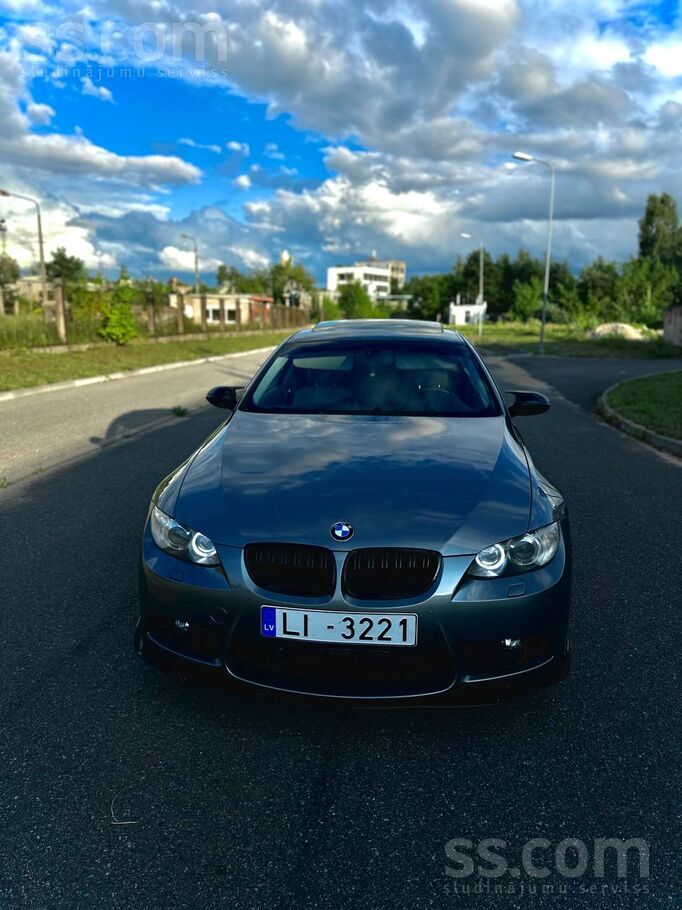 BMW BMW e92 210kw. Tehniskā un vizuālā stāvoklī ir tei