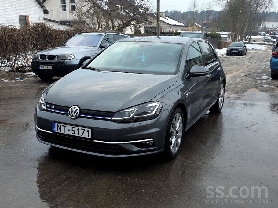 Volkswagen VW Golf 7.5 ar ekonomisku un dinamisku 1.5 Tsi blu
