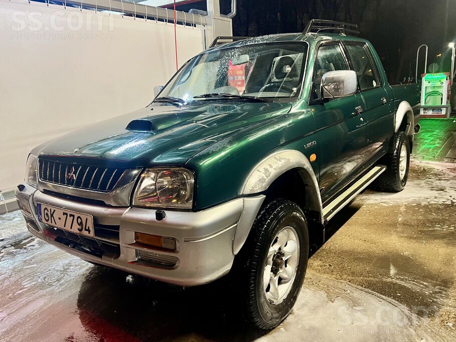 Mitsubishi l200, в хорошем техническом состояни. Новый техосмотр, все налоги