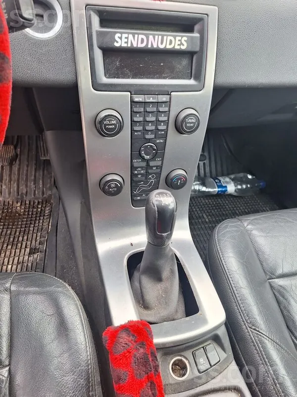 Volvo Pārdodam auto jo iegādāts cits. Nav smēķēts, pašla