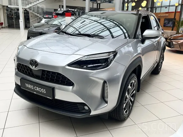 Toyota Jauna tehniskā apskate uz gadu, nodokļi nomaksāti.