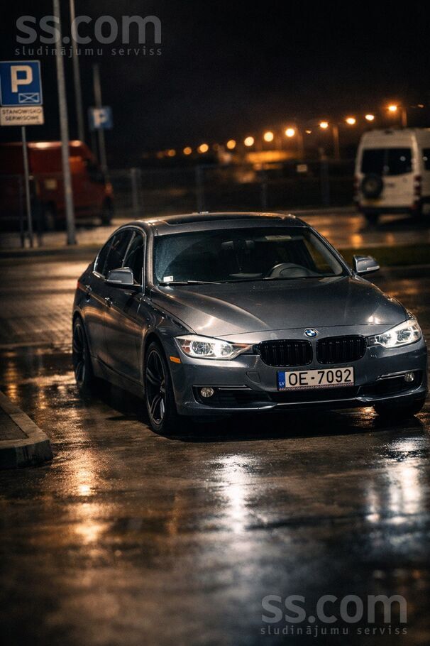 Automašīna ir labā stāvoklī, tikko veikta liela apkope, ķēdes nomaiņa pie 25