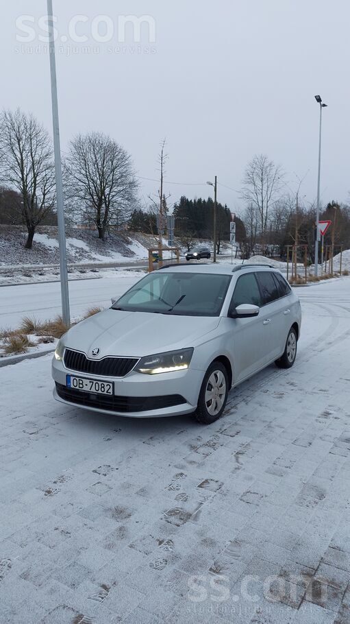 Skoda Sakarā ar jauna auto iegādi, tiek pārdotā Škoda Fa