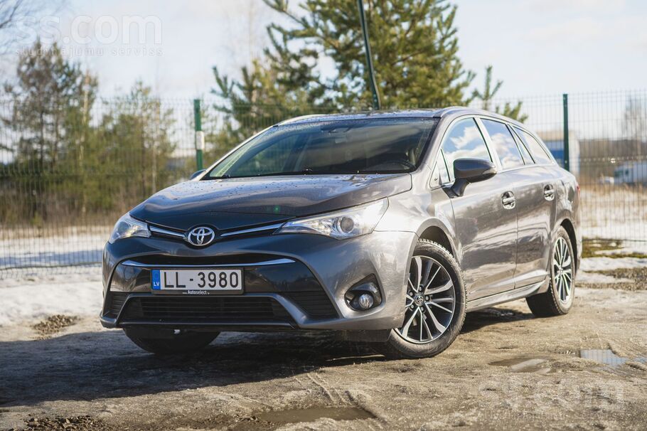 Toyota Toyota Avensis, 2018. gada. 1.8l benzīns/gāze, aut