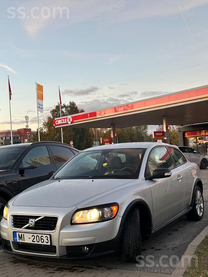Volvo In English;
