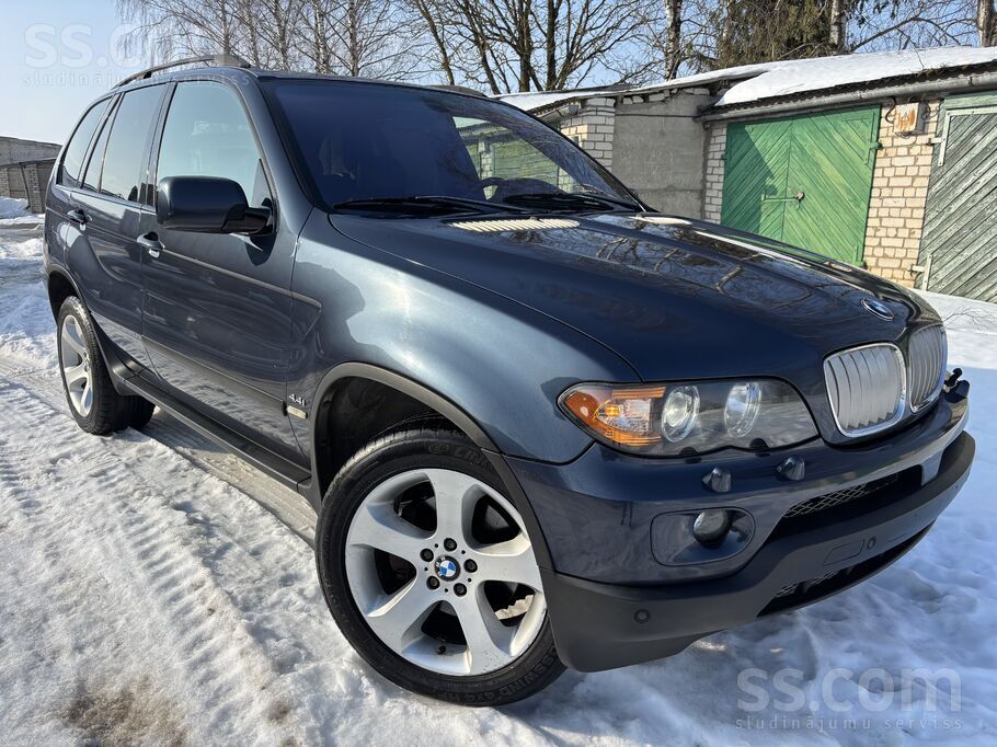 BMW Pārdodas 2 auto par viena cenu. 
