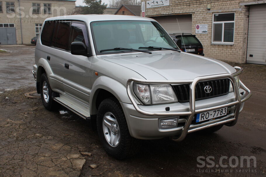 Auto ir labā tehniskā un vizuālā stāvoklī. Remonti un apkopes veikti savlaic