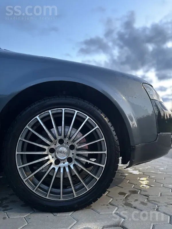 Audi Pardodu audi a4 b8