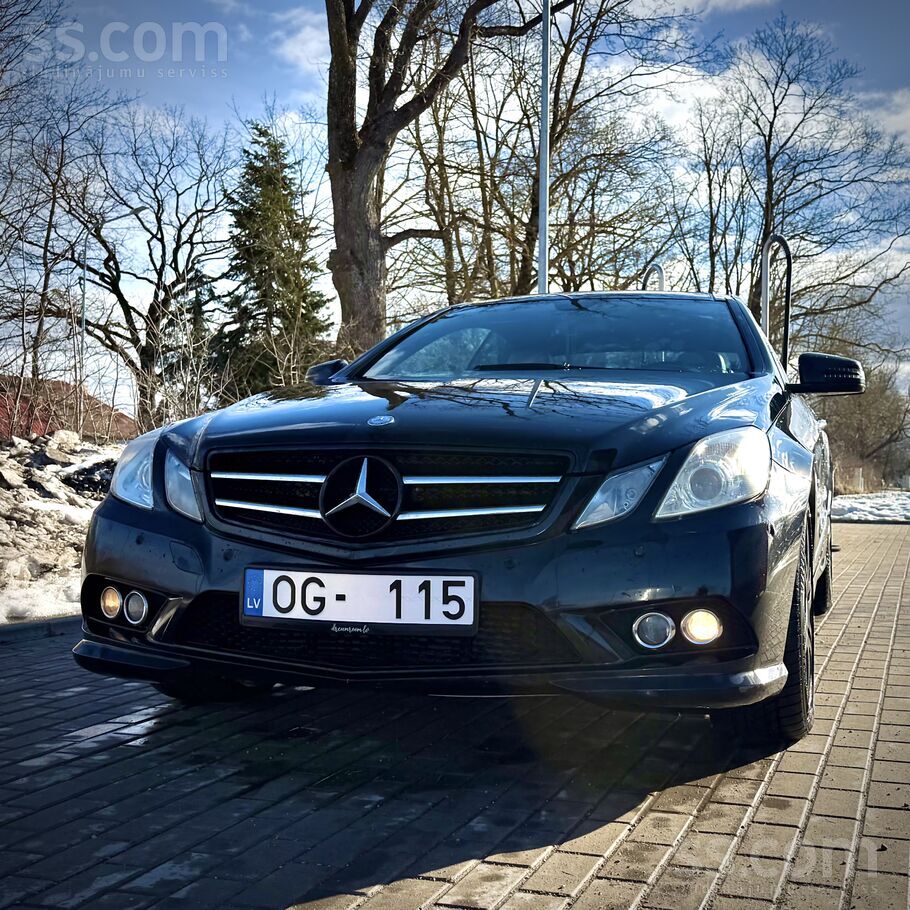 Mercedes Privātpersona pārdod elegantu E-klases kupeju ar s