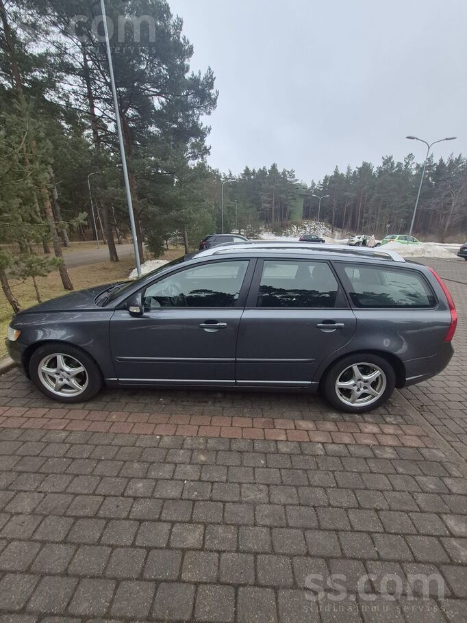 Volvo Pārdodu Volvo V50, labā tehniskā kārtībā, jauna TA