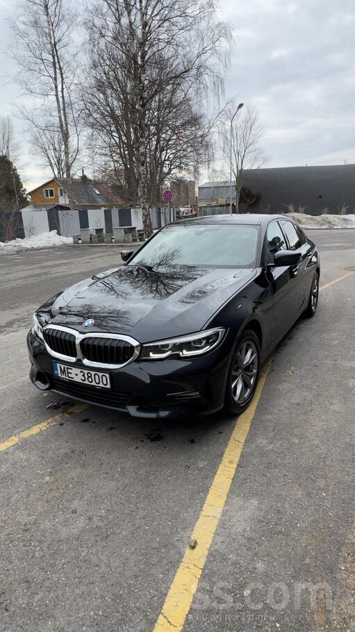 Pārdod labi uzturētu 320d xDrive, koptu automašīnu.