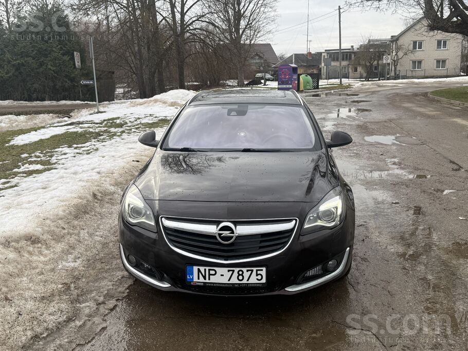 Pārdodu uzticamu un ekonomisku Opel Insignia ar 2.0 dīzeļdzinēju.
Opel I