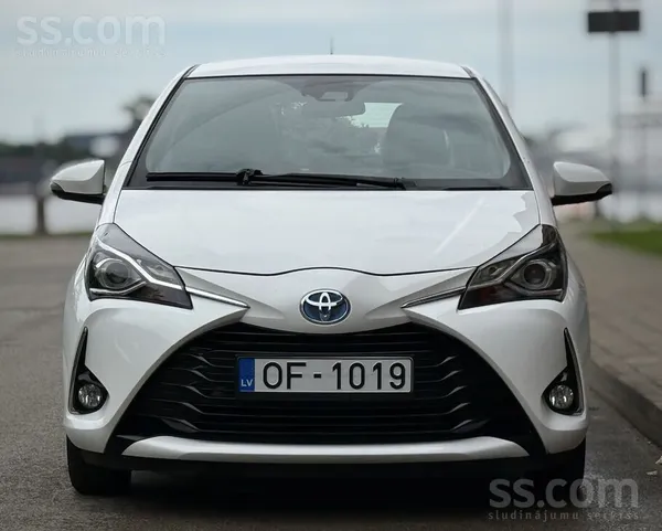 Toyota Toyota Yaris 1.5 benzīns, Automāts. 
