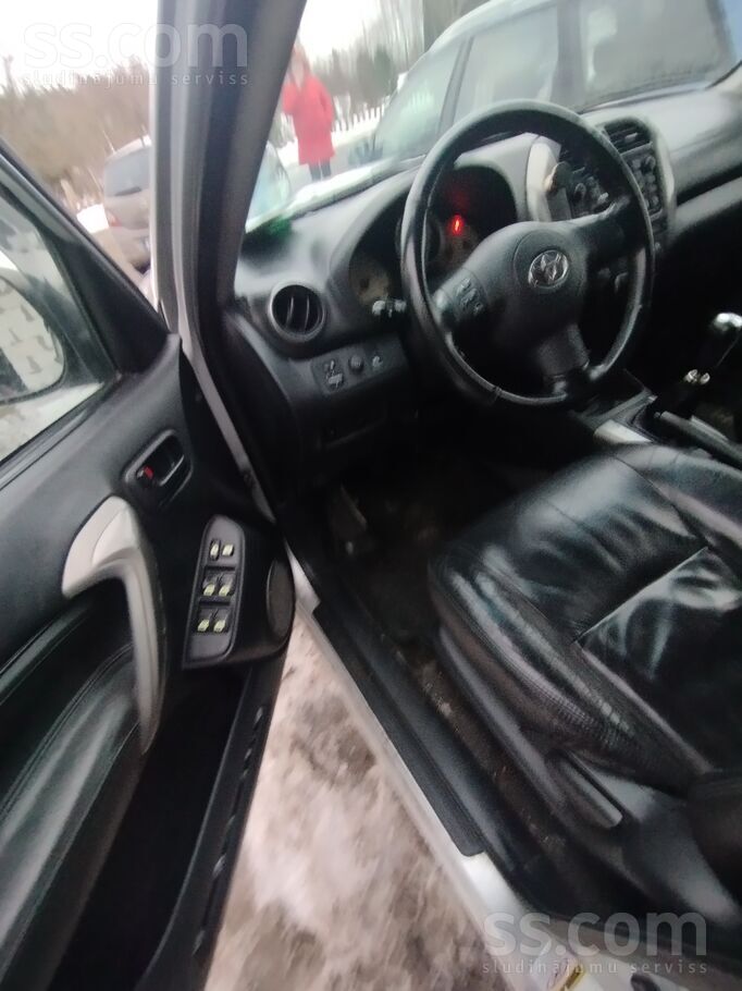 Pārdodu Toyota Rav4 D4D. Braucama. Rūsa protams ir.
Atrodas Jelgavas rajon