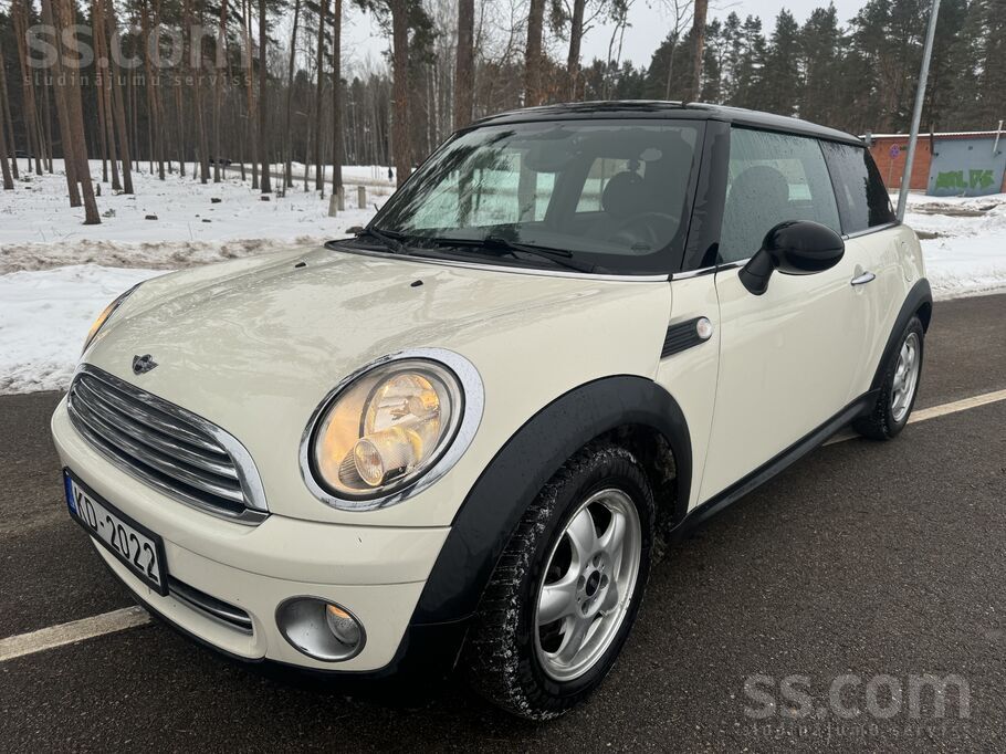 Mini Mini Cooper, žiperīgs, stilīgs auto. Ideāls autiņš