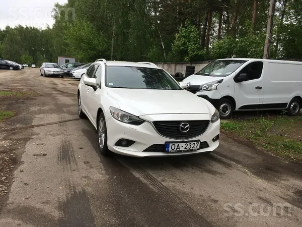 Mazda Pārdod ļoti sakarīgu un labu mazdu. Ļoti ekonomisk