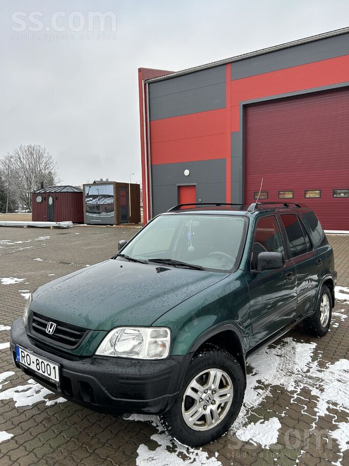 Honda Pārdod Hondu Cr-V. 
