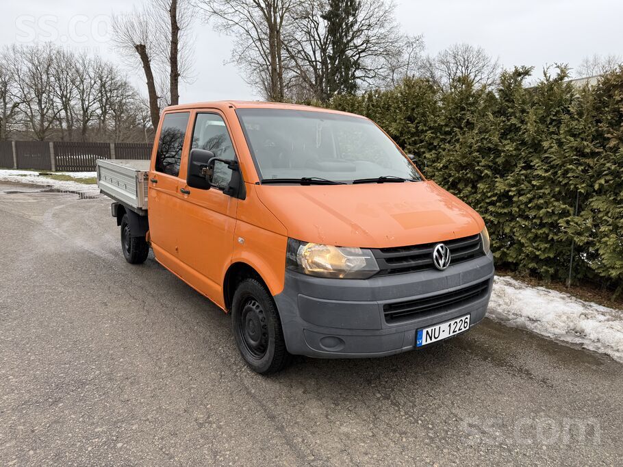 Volkswagen Pārdod Volkswagen Transporter T5 ar kravas kasti 2