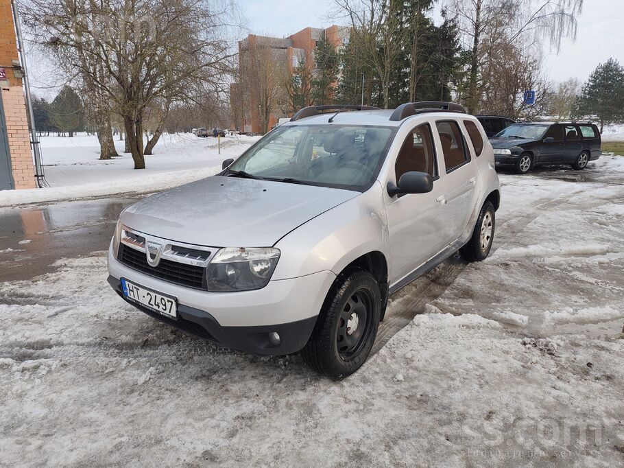 Dacia Pārdod Dacia Duster ar motora defektu (klab). Viss