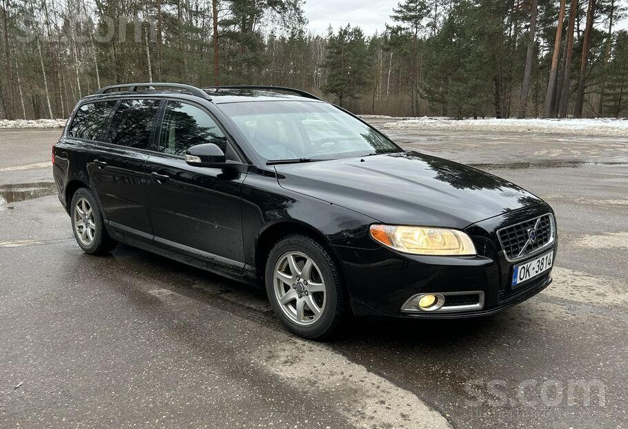 Volvo Sakarā ar jauna auto iegādi esmu nolēmis šķirties 