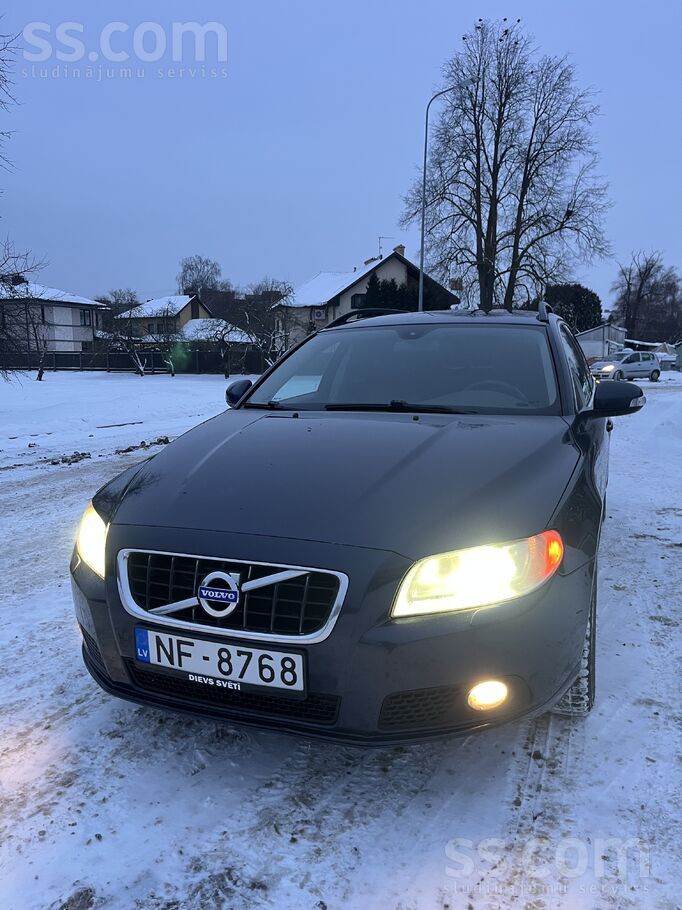 Volvo Pārdodu sakarā ar jauna auto iegādi. 