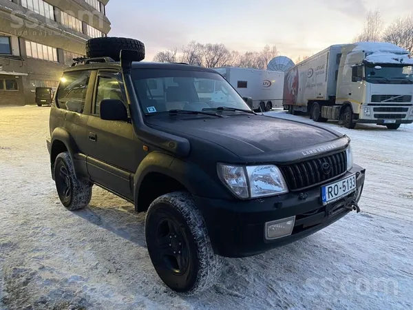 Toyota Ziemās nav braucis un sāli baigi daudz nav redzēji