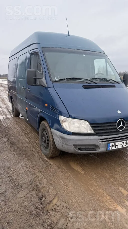 Mercedes Pārdodu nepabeigtu mikroautobusa projektu. Automaš