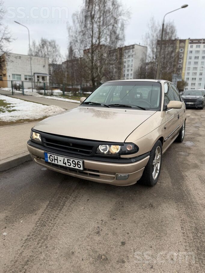 Opel Pārdodu savu auto (projektu) 