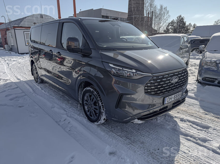 Svaigi ievests ar rūpnīcas garantiju. 18 000km. Pagarinātā bāze. Ādas salons